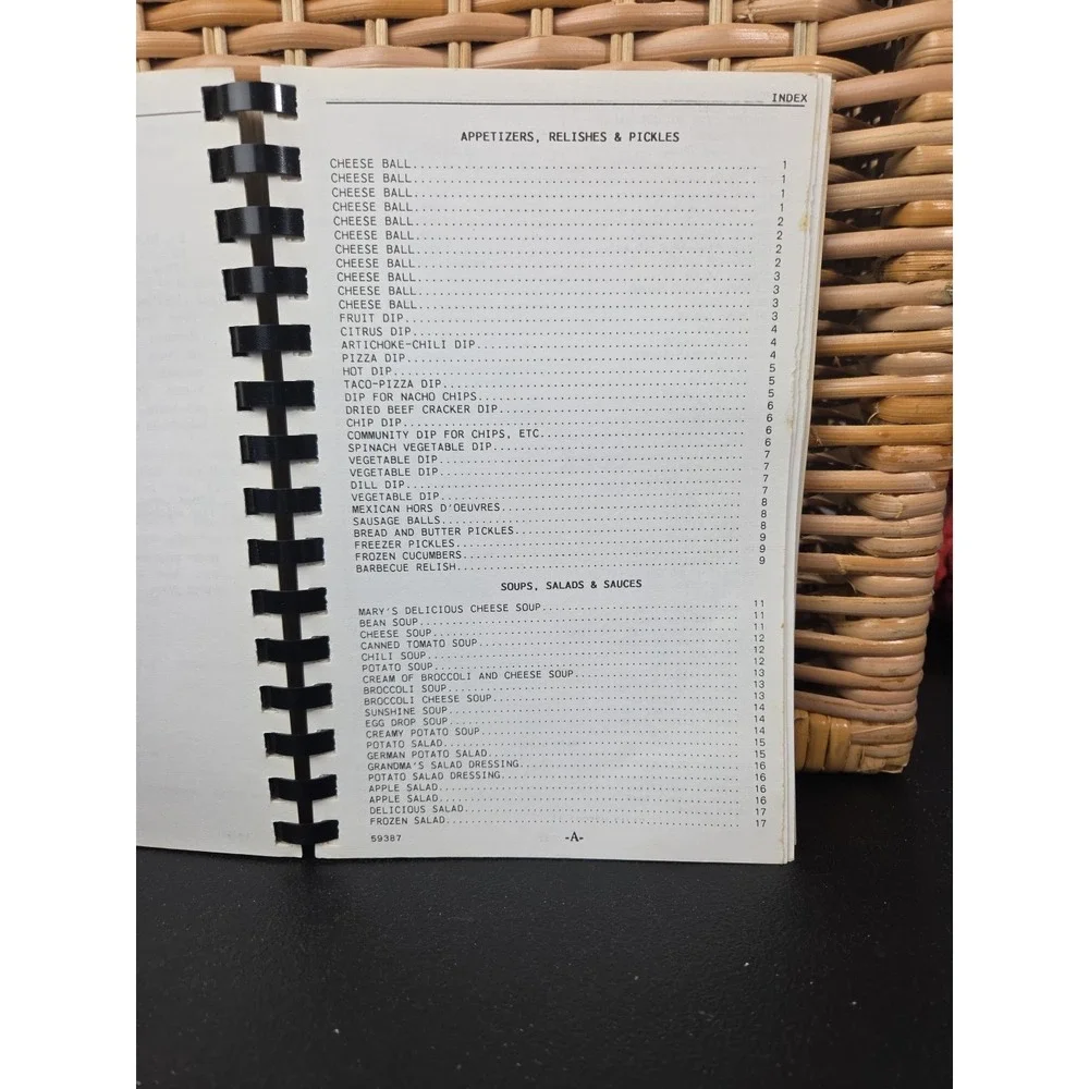 Vintage Country Cookbook, Winesburg Fire Department Auxiliary Ohio Amish